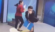 抖音怎么联系媒体爆料新闻