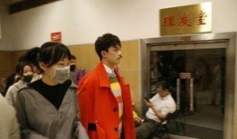 群演爆料吴磊视频播放,揭秘明星幕后趣事