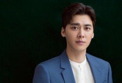 李易峰爆料刘涛恋情视频,视频内容引发网友热议