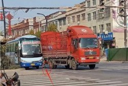 杞县西陵车祸最新爆料,悲剧现场细节披露，事故原因调查深入