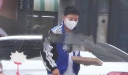 娱乐吃瓜酱网友吃瓜,吃瓜酱网友带你领略明星幕后故事