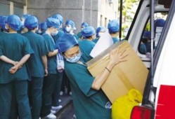 大连新闻爆料记者,记者深入调查，揭示事件背后真相